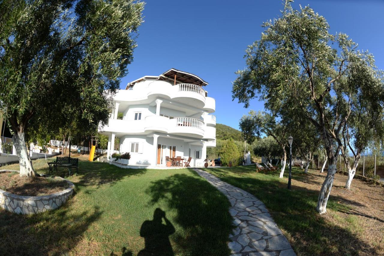Villa Alex Riza  Exterior photo